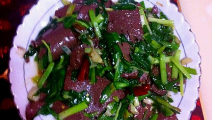 鸭血炒韭菜