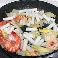 #硬核菜谱制作人#韩式海鲜辣炒年糕的做法图解5