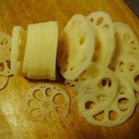 凉拌藕片的做法图解2