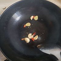 猪油渣炒白菜的做法图解5