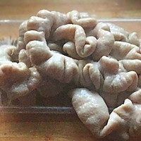 酸菜炒肥肠的做法图解3
