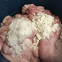 黑乐砂锅啫啫生肠的做法图解3