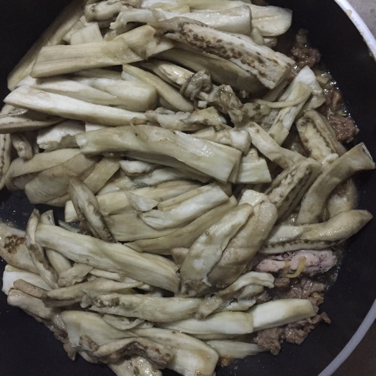 马鲛鱼香蒸茄子的做法图解6