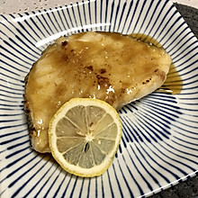 柠檬香煎银鳕鱼