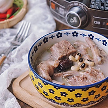 花生眉豆凤爪汤