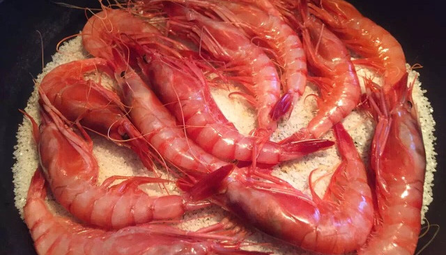 海盐焗红虾的做法