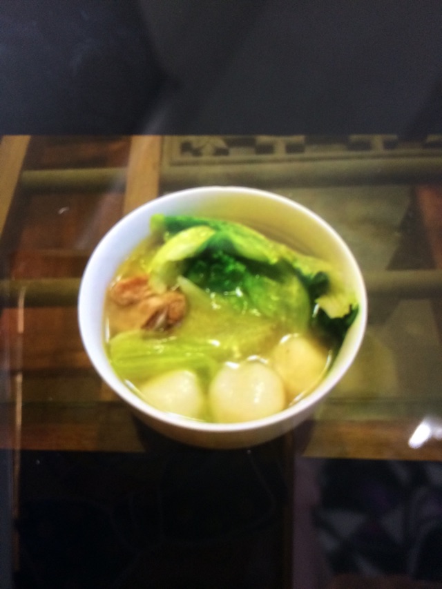 冬至吃汤圆，团团圆圆