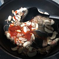 茄汁蘑菇牛肉的做法图解5