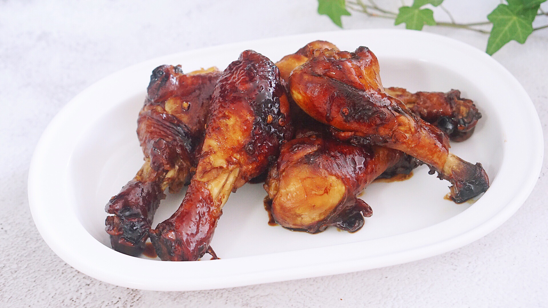 Stewed chicken leg with soy sauce