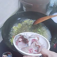 能喝汤的酸菜鱼(少油低脂二人食)的做法图解11
