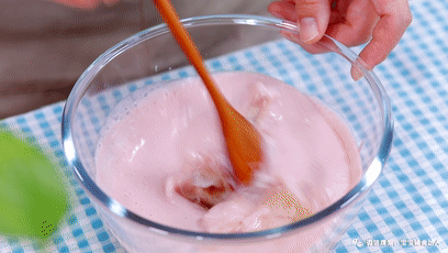 草莓豆腐布丁 宝宝辅食食谱的的做法图解7