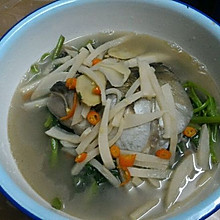 酸笋通菜鱼头汤