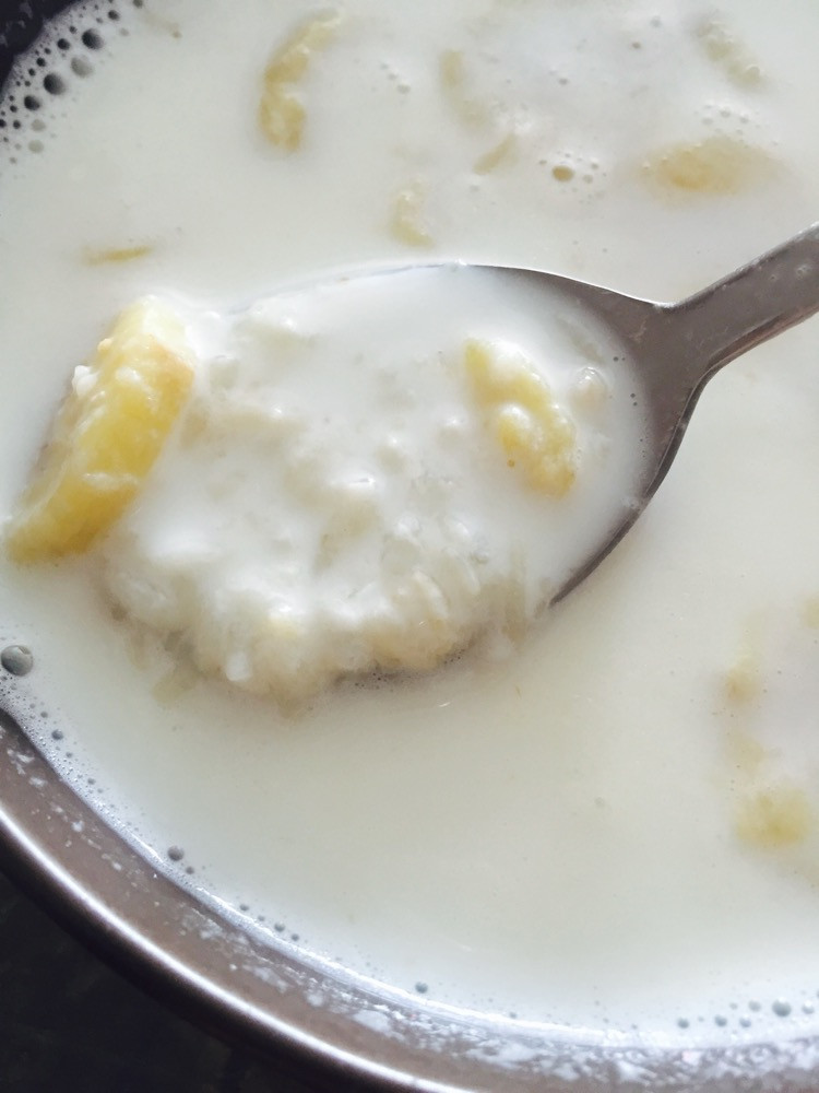 营养健康减肥早餐—香蕉燕麦米酒奶的做法