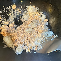 三文鱼炒饭的做法图解6