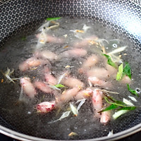 #夏日撩人滋味#海兔海带豆腐汤的做法图解8
