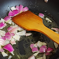 金枪鱼超简单美味的华丽转身------西式奶油蘑菇西兰花的做法图解3