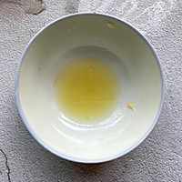 简单快手夏天消暑饮料柠檬红茶的做法图解3