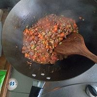 番茄肉酱意面的做法图解4