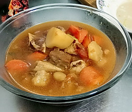 牛肉炖土豆、胡萝卜的做法