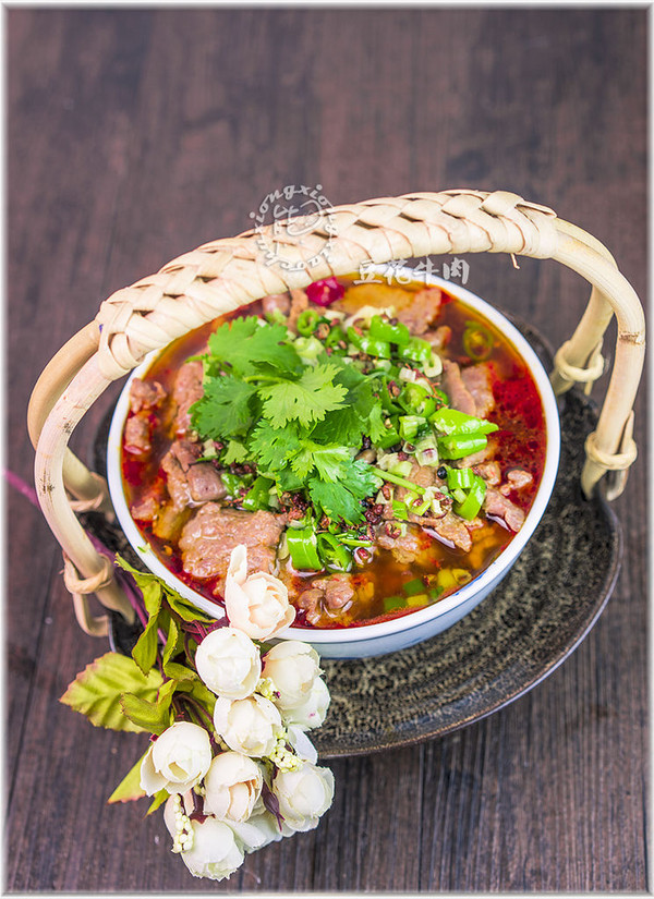 麻辣的《豆花水煮牛肉》