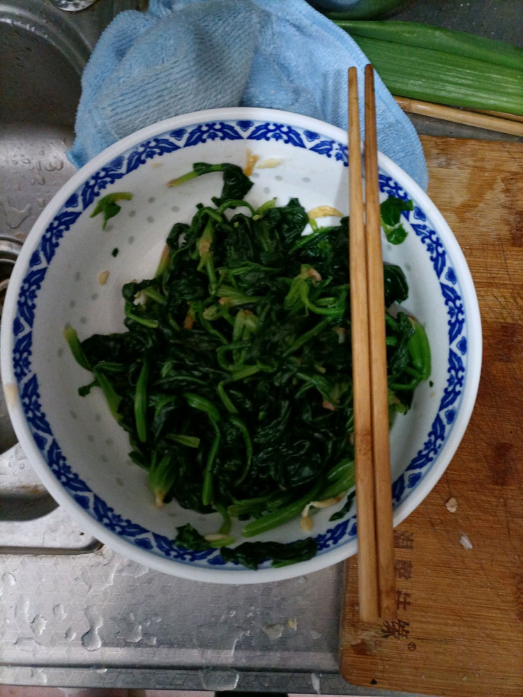 调菠菜的做法