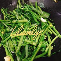 #花10分钟，做一道菜！#清炒空心菜的做法图解6