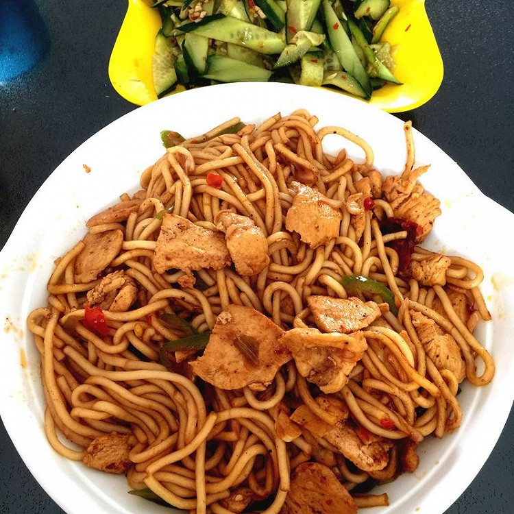 家常鸡胸炒粉、的做法