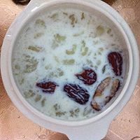 红枣牛奶炖雪蛤的做法图解4