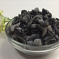 明虾鸡爪煲的做法图解3
