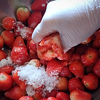 #硬核菜谱制作人#懒人快手草莓酱的做法图解3