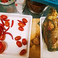 云南菜～羊奶果番茄煮鱼的做法图解1