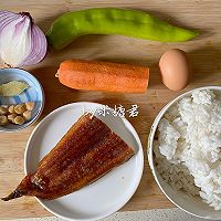 快手晚餐：黄金鳗鱼炒饭的做法图解1