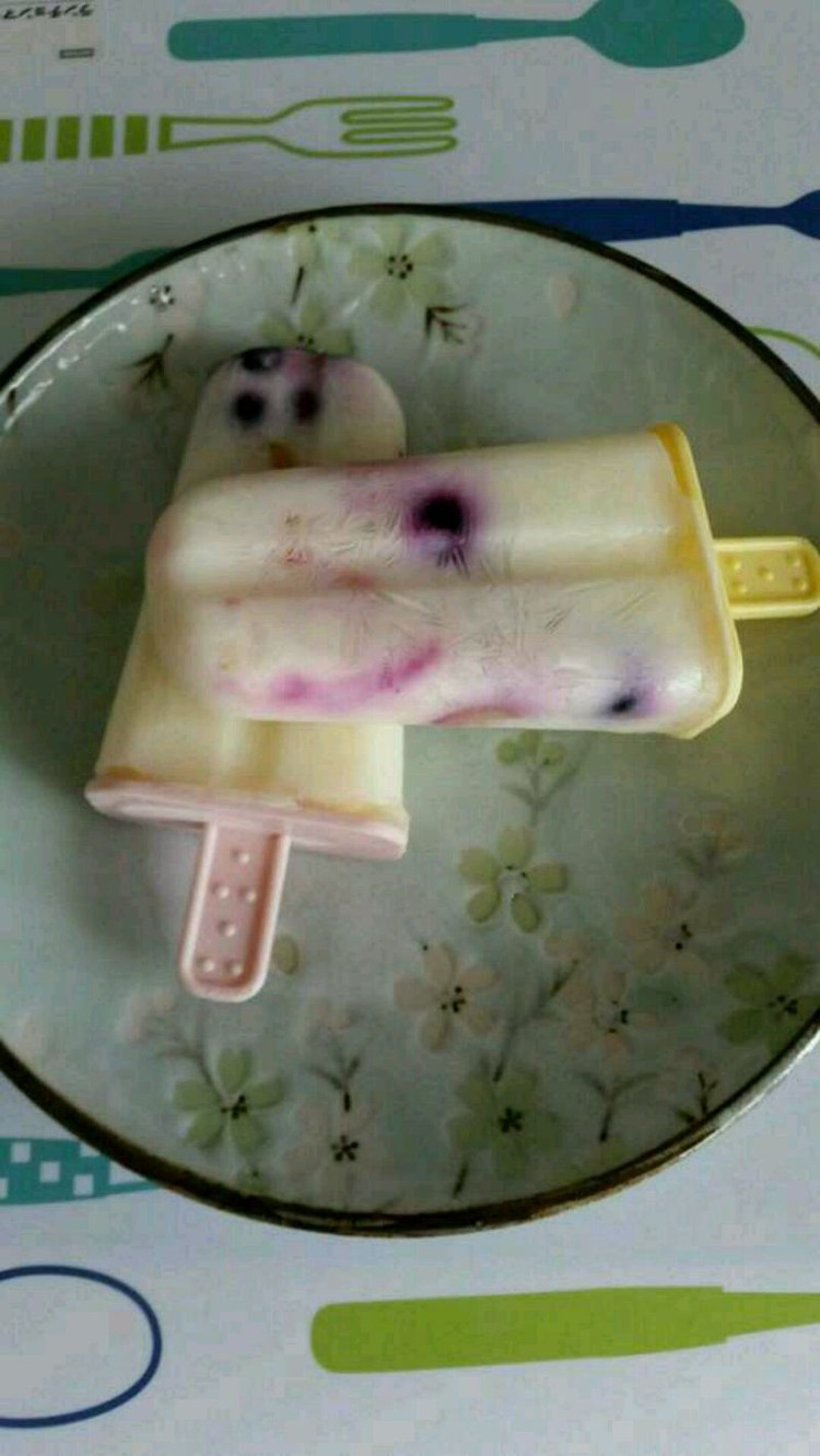 水果酸奶冰棍的做法