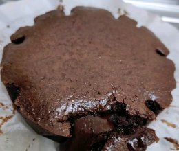 巧克力爆浆蛋糕（超级简单，半小时搞定）的做法