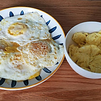 超简单的鸡蛋培根厚吐司三明治，上班族不能错过的营养早餐的做法图解3
