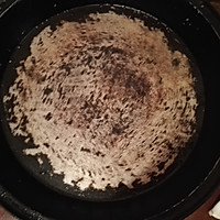 冰花煎饺配黑米粥的做法图解1