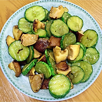 青瓜炒香菇的做法图解2