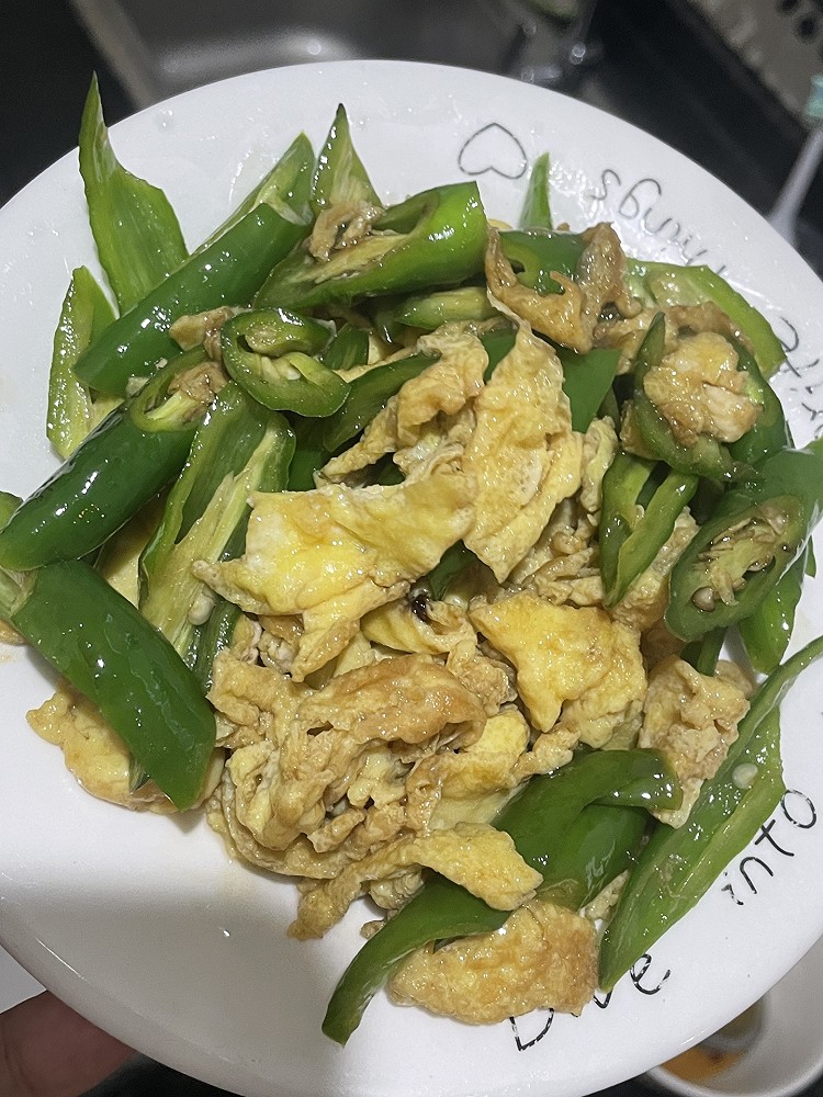 谁吃了都迷糊的炒鸡蛋的做法