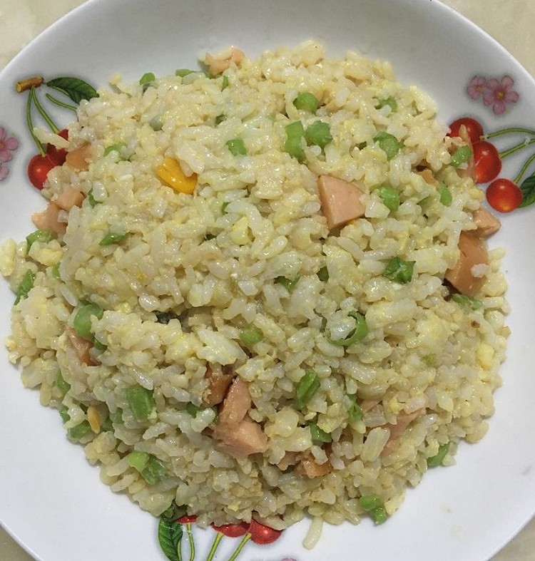 火腿炒饭的做法