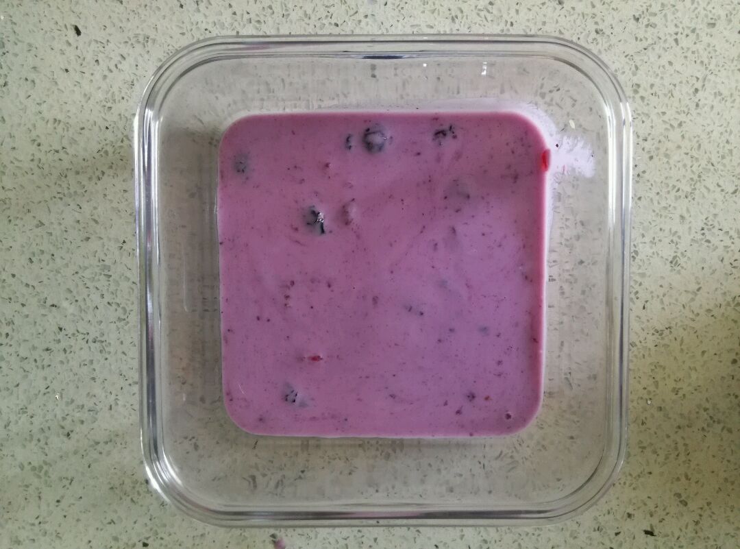 蓝莓用酸奶 库存照片. 图片 包括有 膳食, 乳脂状, 发狂, 果子, 成份, 玻璃, 点心, 美食术, 食物 - 28819768
