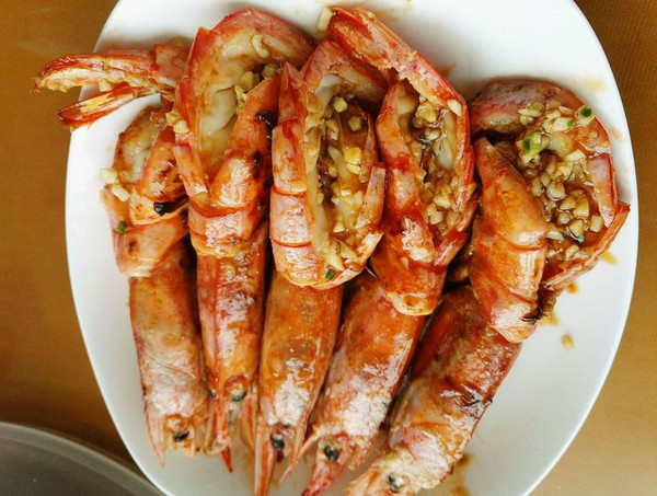 开背蒜香阿根廷红虾的做法