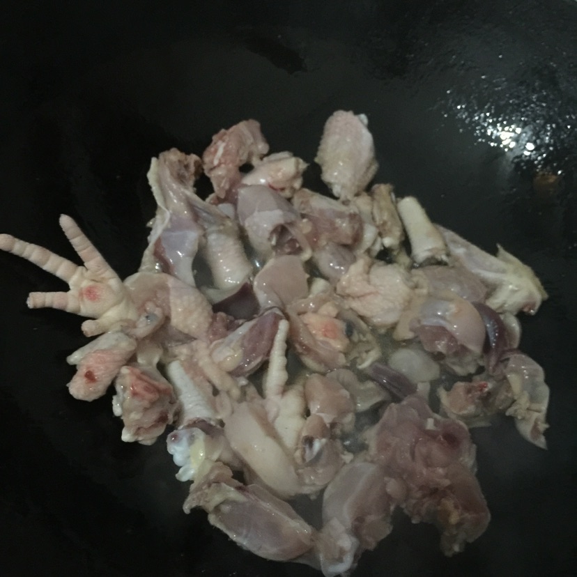 姜葱芝麻鸡的做法图解4