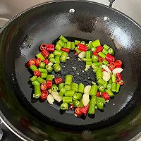 酸辣鸡胗的做法图解1