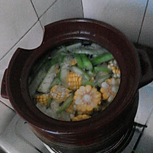 丝瓜玉米瘦肉汤