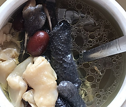 补血养颜之乌鸡炖花胶的做法