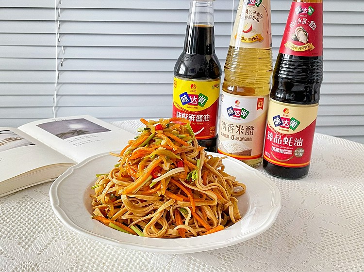 凉拌豆腐皮的做法