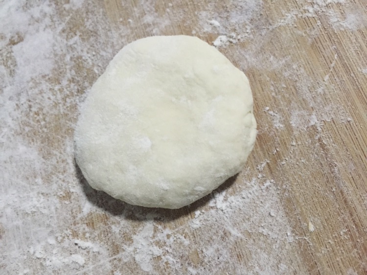 家常酱肉饼的做法图解1