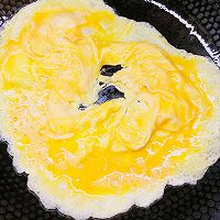挪威三文鱼炒蛋的做法图解3