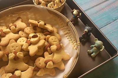 抱杏仁的呆萌小光头饼干 | 烘焙新手入门篇