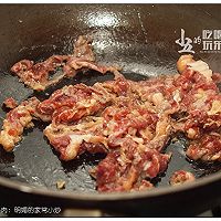 彩椒炒牛肉：明媚的家常小炒的做法图解6